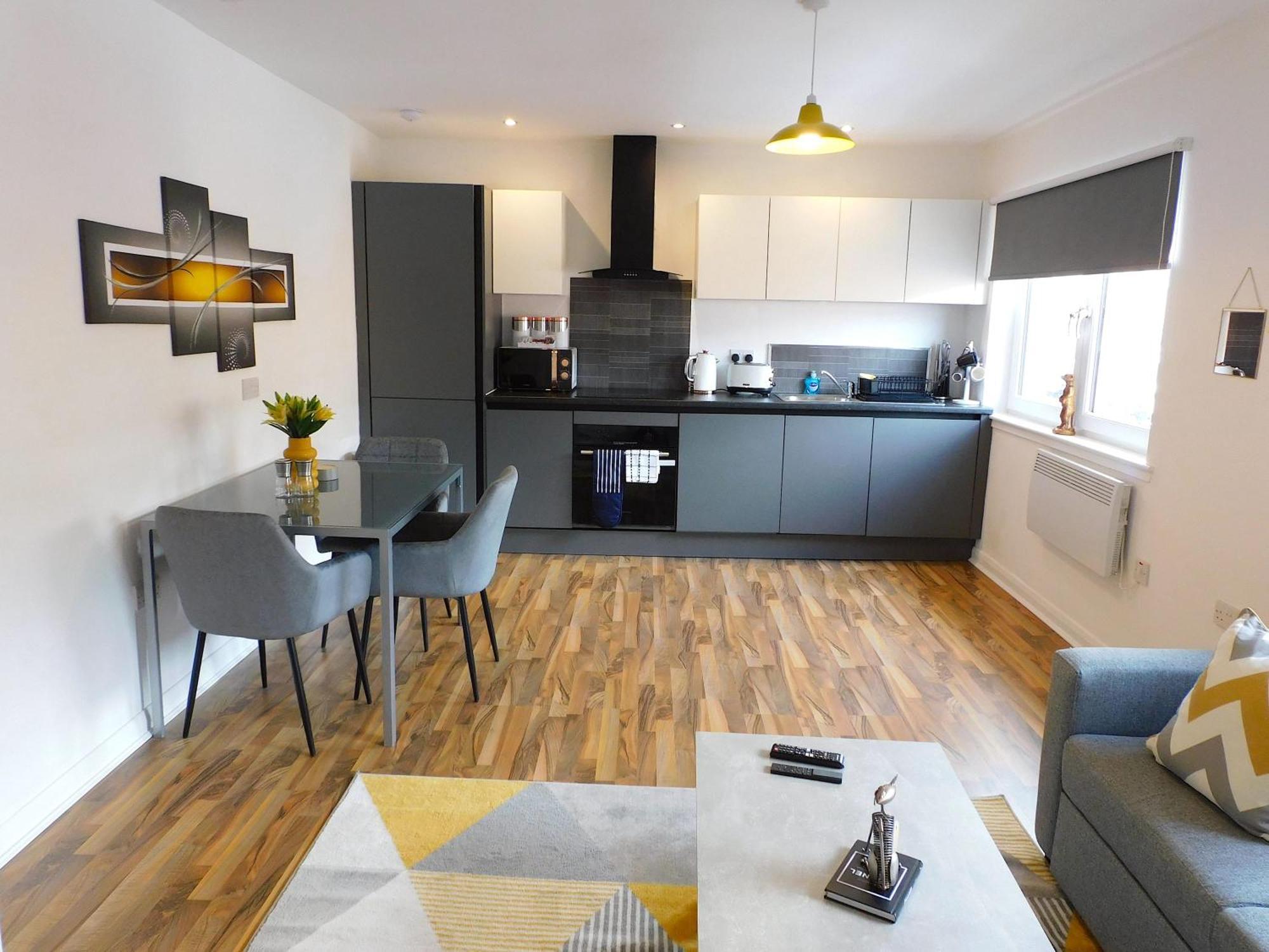 Newly Refurbished 1 Bed Apt In Hamilton Close To Station And Local Amenities 외부 사진