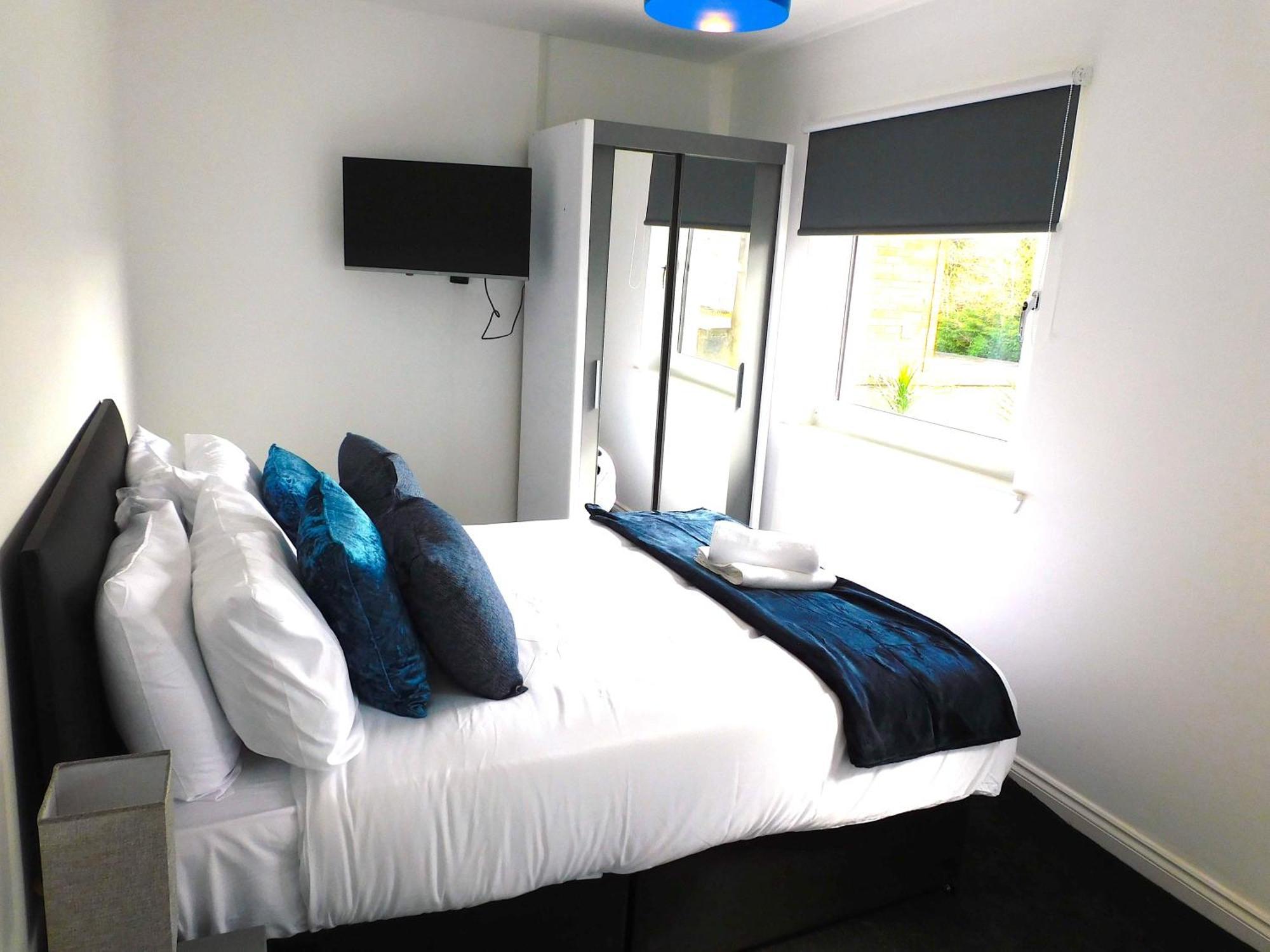 Newly Refurbished 1 Bed Apt In Hamilton Close To Station And Local Amenities 외부 사진